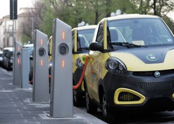 China extends tax breaks for clean energy cars until 2027