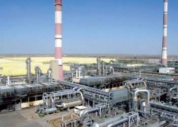 Kazakhstan deepens oil production cuts