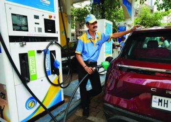 Diesel sales in India increased to 7.12 million tons in a month