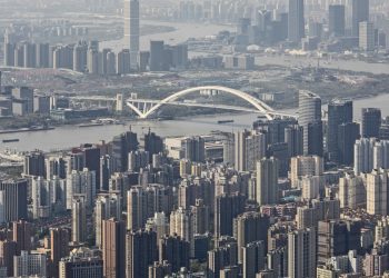 Hong Kong real estate sales at lowest level in 2 years