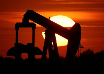 Oil declines ahead of Fed rate announcement