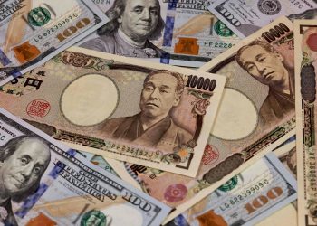 Japan’s top official keeps markets guessing on yen intervention