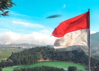 A Dutch-Emirati investment is being made to develop toll roads in Indonesia.