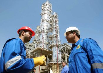 The oil and gas sector contributed 106.3 billion dirhams to quarterly UAE's GDP.