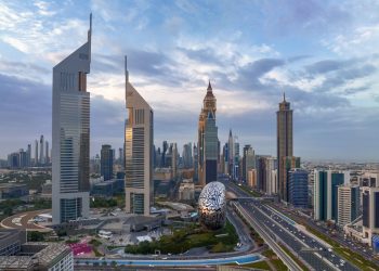 The Emirati private sector maintains strong growth momentum early in 2024.