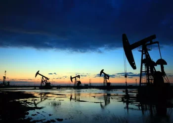 Oil Prices Surge 2% to Four-Month High Amid Supply Concerns and Stronger Demand Signals