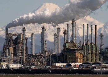 Oil Prices Surge Nearly 13% in Q1 Driven by OPEC+ Cuts and Supply Fears