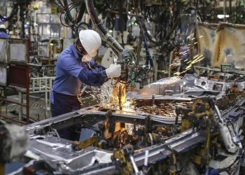 India’s Quest to Lead Asian Manufacturing Faces Tax and Supply Chain Barriers in Rivalry with Vietnam