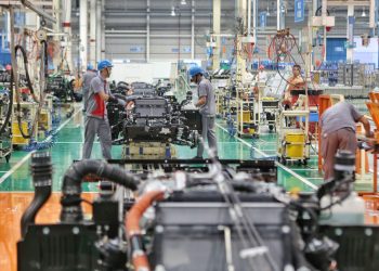 Indonesia to Tackle Import Surge and Fiscal Challenges in 2025