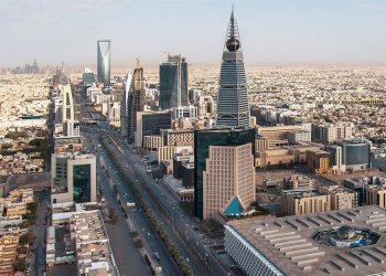 Saudi Sovereign Wealth Fund Surges Ahead Amid Global Market Uncertainty